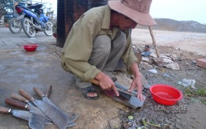 Lý do nên ngưng sử dụng đồ mài dao truyền thống